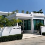 ขายพูลวิลล่าหัวหิน The Modern Pool Villa Huahin 2 ชั้น ตกแต่งอย่างดี พื้นที่ 80.8 ตรว. เฟอร์นิเจอร์อย่างดีครบ Tel. 063-289-7879
