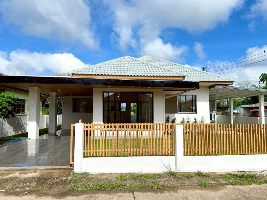 ขายเพียง 2.89 ล้าน 64 ตรว. สันทราย รีโนเวทใหม่ทั้งหลัง หลังมุม วิ