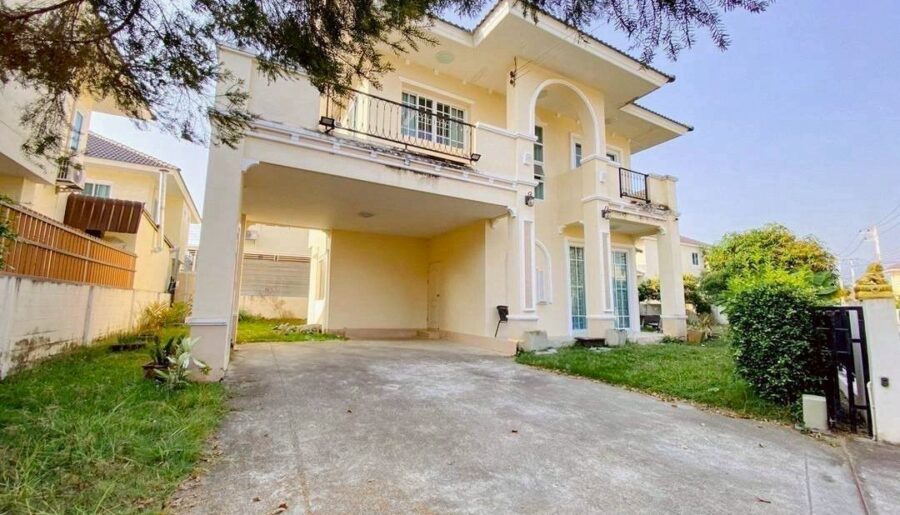 ดีญ่าวาเล่ย์ สันทราย ลดราคาขาย 4.8 ล้าน 91 ตรว. หลังมุม พร้อมสนาม