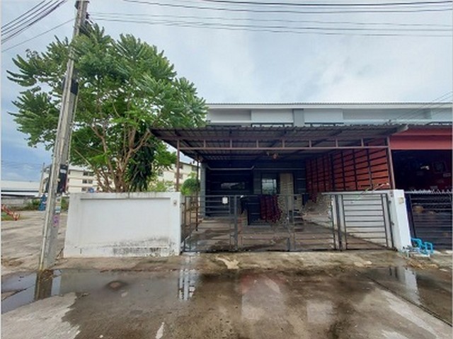 ขายทาวน์เฮ้าส์หมู่บ้านปิยะนัดดา 1 ปลวกแดง จ.ระยอง