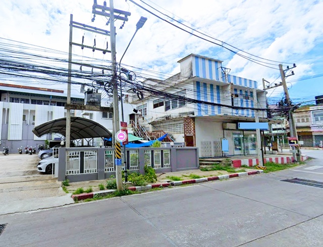 ให้เช่าอาคาร 2 ชั้นหัวมุม 3 คูหาตีทะลุ เซ็นทรัล นครสวรรค์ 1.29 ก