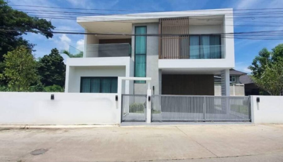 ขาย 4.29 ล้าน บ้านสร้างใหม่ สันกำแพง สไตล์โมเดิร์น น้ำไม่ท่วม