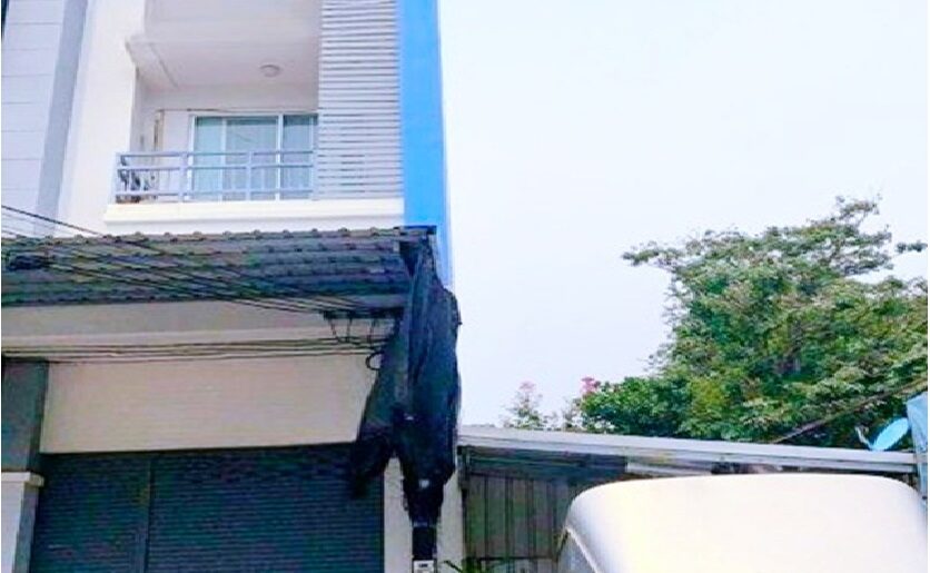 MRTบางแค 800 ม.ให้เช่าโฮมออฟฟิศ 3.5ชั้น ห้องริม 32ตร.วา. 400ตร.ม