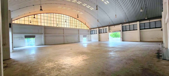 ให้เช่าโกดังไร้เสา โลตัส พุทธมณฑลสาย 4 .700 ตร.ม. ตลาดเสรี สาย5