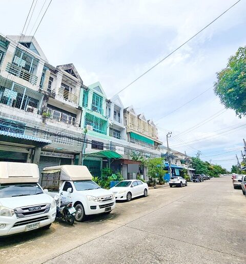 รามคำแหง171-182 MRTมีนพัฒนา 500ม ให้เช่าทาวน์เฮาส์ 3ชั้น 21ตร.วา.