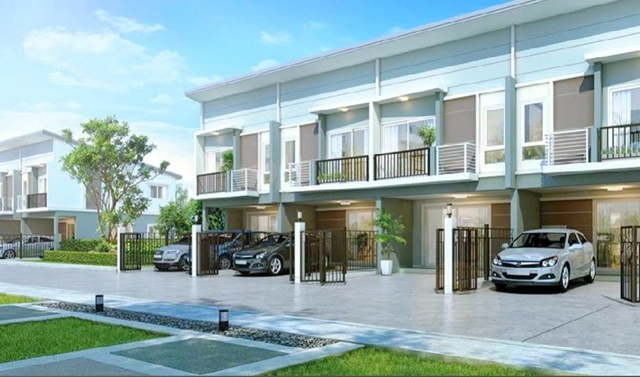ตลาดนัดลุงออม 349ม. ทาวน์โฮม พระราม 5วงแหวน ปิ่นเกล้า บางกรวย