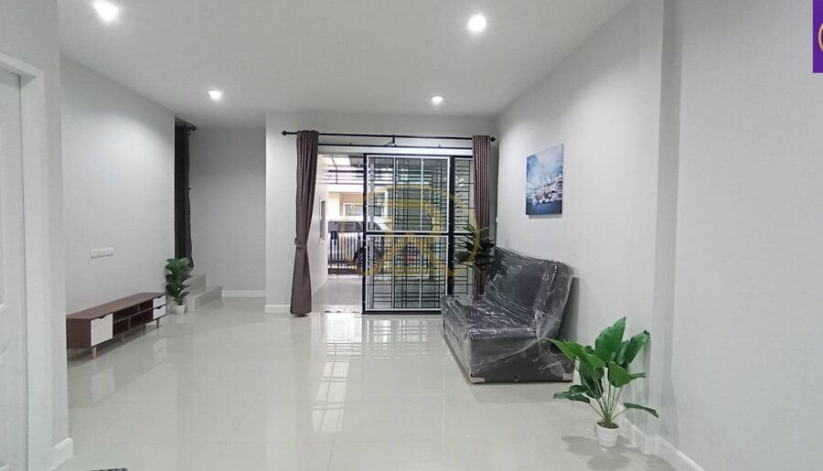 ขายทาวน์โฮม2ชั้น เดอะ ซีซั่น วัลเลย์2 ใกล้สวนเสือศรีราชา จ.ชลบุร