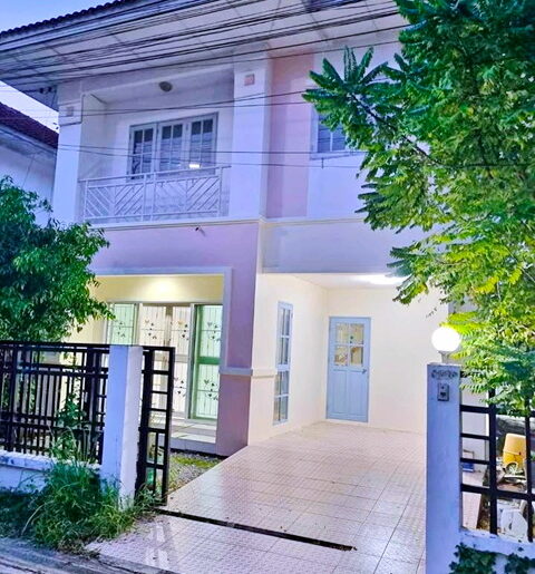 ตลาดกลางลาดสวาย 2.4 กม เลียบลำลูกกาคลอง4 เช่าบ้าน 2ชั้น 38ตร.วา 3