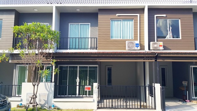 ปล่อยเช่าหรือขาย ทาวน์โฮม 2 ชั้น The Color บางนา-วงแหวน ใกล้เมกาบ