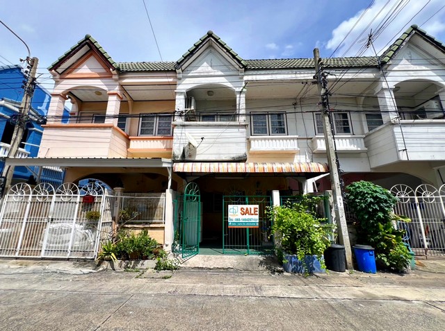 ทาวน์เฮ้าส์ 2 ชั้น หมู่บ้านบัวทองธานี กาญจนาภิเษก
