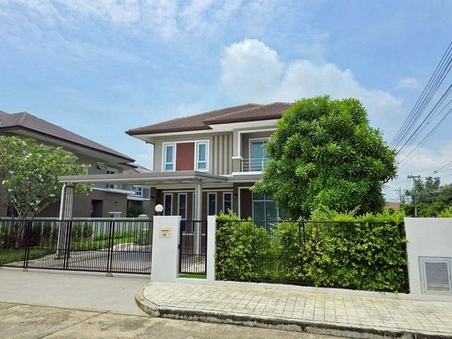 ขาย 7.8 ล้าน พรีโก้ สันกำแพง บ้านหลังใหญ่ เฟอร์ครบ น้ำไม่ท่วม