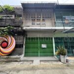 ลดราคา อาคารพาณิชย์ 2 ชั้น ซอยจรัญสนิทวงศ์ 62 ใกล้ MRT สิรินธร 