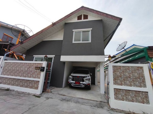 ขายบ้านเดี่ยว 2 ชั้น โซนนาพร้าว ศรีราชา ทำเลดี ใกล้แหล่งชุมชน