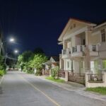 บ้านแฝด2ชั้น อยู่ในหมู่บ้าน.ธนาโชค