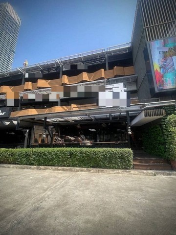 เซ้งด่วน ร้านอาหารญี่ปุ่น บาร์ ทำเลทอง ทองหล่อ สุขุมวิท55