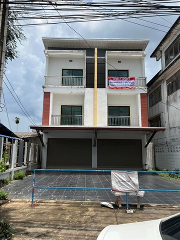 ขายอาคารพานิชย์ 2 คูหา 3 ชั้น ตึกใหม่ยังไม่มีการเข้าอยู่