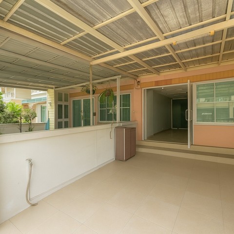 ขายทาวน์โฮม 3 ชั้น มบ.พาร์คแกลเลอรี่ วัชรพล ขนาด 24.4 ตรว.