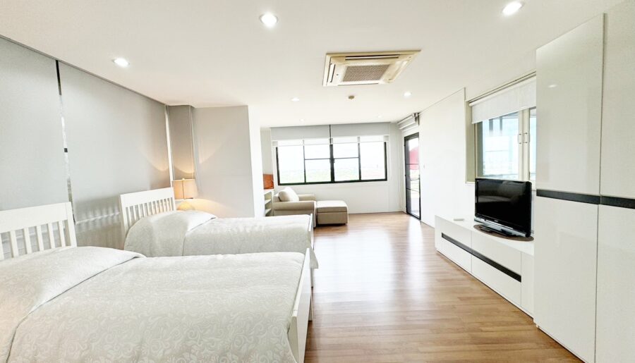 ให้เช่า คอนโด Riverine Place ใกล้ทางด่วนศรีรัช และ ใกล้ สะพานพระร