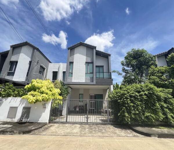 ขายบ้านแฝด วารีโอ้ สุวรรณภูมิ – ใกล้สนามบิน ทำเลดี พร้อมอยู่