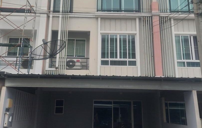 ให้เช่า ทาวน์โฮม patio พัฒนาการ 38 เลี้ยงสัตว์และจดทะเบียนได้
