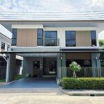 ให้เช่าบ้าน 225 ตรม. 4 ห้องนอน บ้านลุมพินี สวนหลวง ร.9 ใกล้สวนหลว