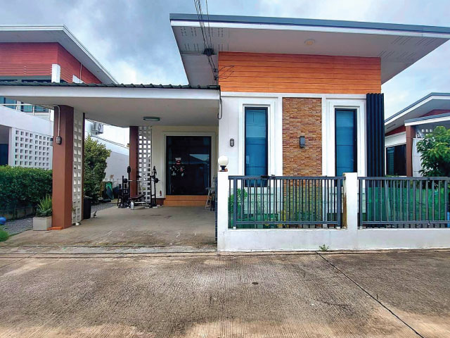 ขายด่วน บ้านพร้อมที่ดิน 55 ตรว ต.หารแก้ว อ.หางดง จ.เชียงใหม่