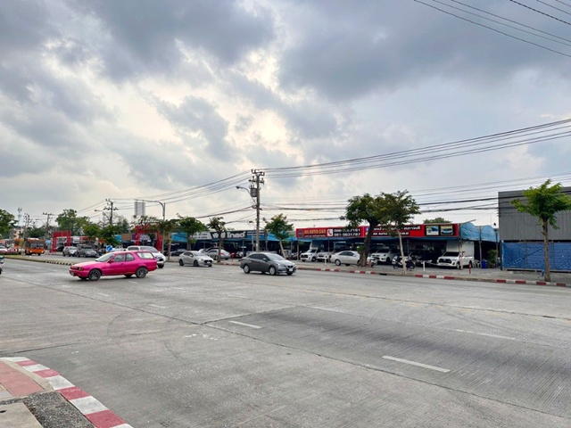 MRT นพรัตนราชธานี 800 ม.ม.นิด้า ให้เช่าที่ดินสวย 8 ไร่ อยู่ในย่าน