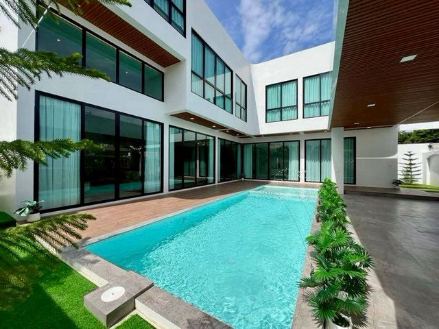 ขาย 24.5 ล้าน แม่เหียะ พูลวิลล่าสร้างใหม่ สไตล์โมเดิร์น พร้อมเข้า