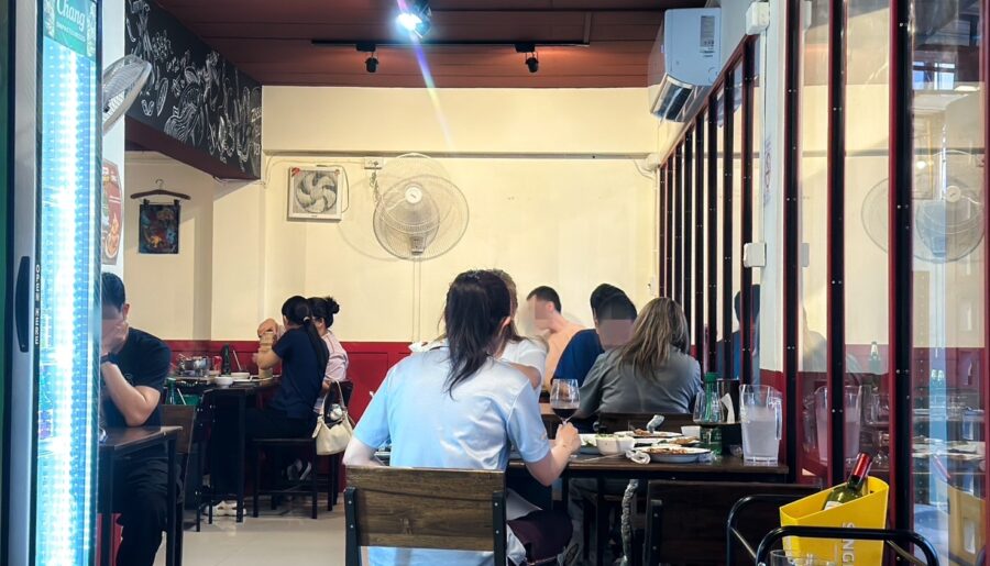 เซ้งร้านอาหารอีสาน ฝั่งธน ใกล้MRTไฟฉาย จรัญสนิทวงศ์ รายได้ดี