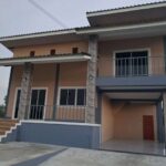 ขายบ้านเดี่ยวสร้างใหม่สไตล์โมเดิร์นชั้นครึ่ง อำเภอนครชัยศรี นครปฐ