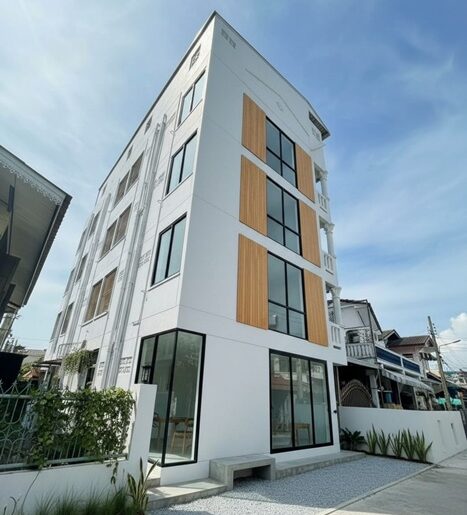 BTSสายหยุด แยกสะพานใหม่ รามอินทรา5 นานาชาติ ม.เกริก 3.0 กม. 24นอน