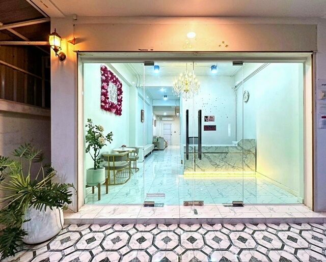 เหมาะกับคลินิก เสริมสวย สป ปตท.สําเร็จพัฒนา ตลาดนัดลุงออม 1.1 กม.