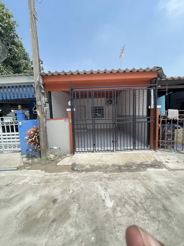 ขายด่วน ทาวน์เฮาส์ชั้นเดียว โรจนะทรัพย์