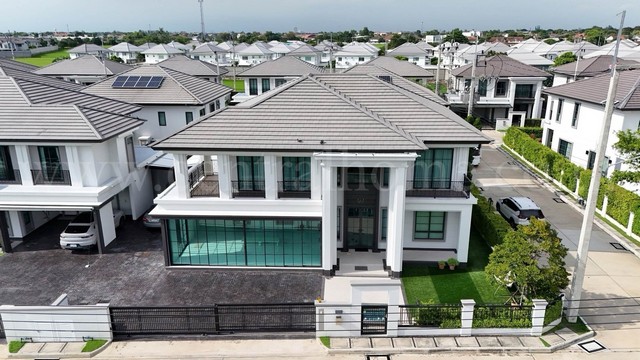 ให้เช่า บ้านเดี่ยว Luxury เศรษฐสิริ กรุงเทพ ปทุมธานี วิวสนามกอล์ฟ