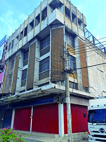 ขายตึกแถว 4 ชั้นครึ่ง 2 คูหา ใกล้ รพ.แพทย์รังสิต, ศูนย์การค้าเซีย