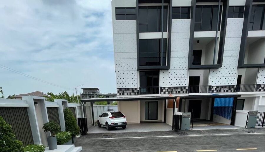 ให้เช่าโฮมออฟฟิศ4ชั้น ทาวน์โฮม The Harmoney รามอินทรา62