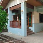 บ้านเดียวชั้นเดียว ยกพื้นสูง 1 เมตร