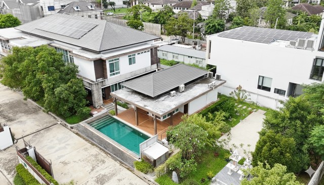 ขายบ้านเดี่ยวหรู คฤหาสน์หรู เอื้อสุขพัฒนาการ ไร่ครึ่ง พื้นที่ 950