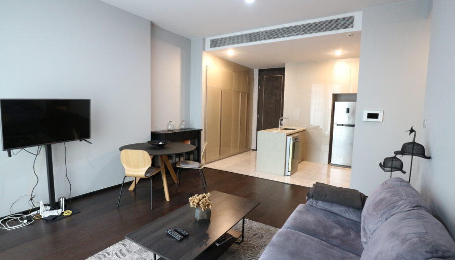 Luxury 2-Bedroom Condo for Rent at LAVIQ Sukhumvit 57