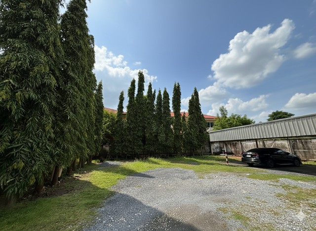 ขายที่ดินพร้อมบ้าน ราคา 22ล้าน ต้นถนนสายไหม