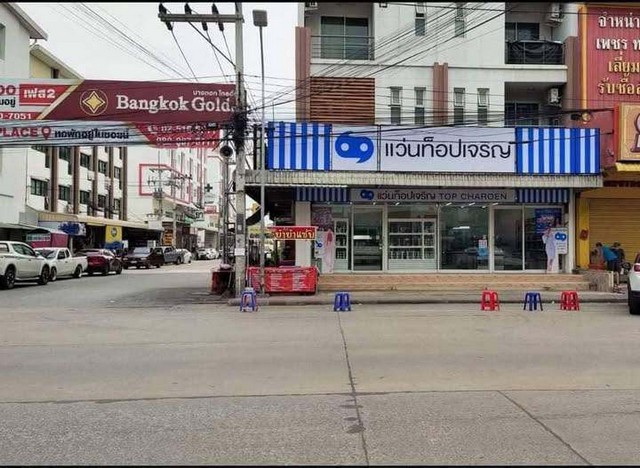 อาคารพาณิชย์ 2 คูหา หลังริม ถ.พหลโยธิน
