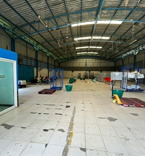 นิคมอุตสาหกรรม หนองแค ถูกในสระบุ ให้เช่าโกดัพร้อมออฟฟิศ 801 ตร.ม.