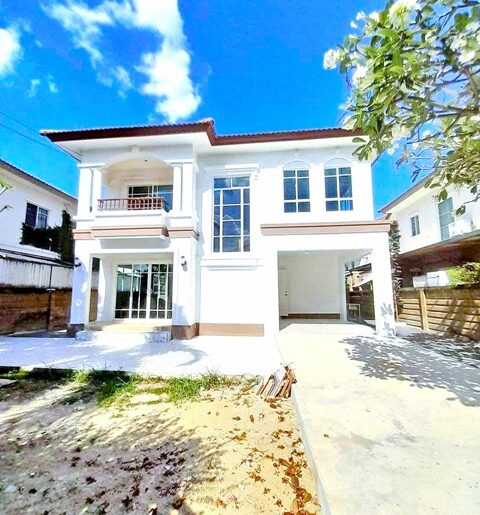 สุดหรู พร้อมเฟอร์ฯ 62เฉลิมพระเกียรติ ร. 9 ซอย 87 คฤหาสน์ 2 ชั้น