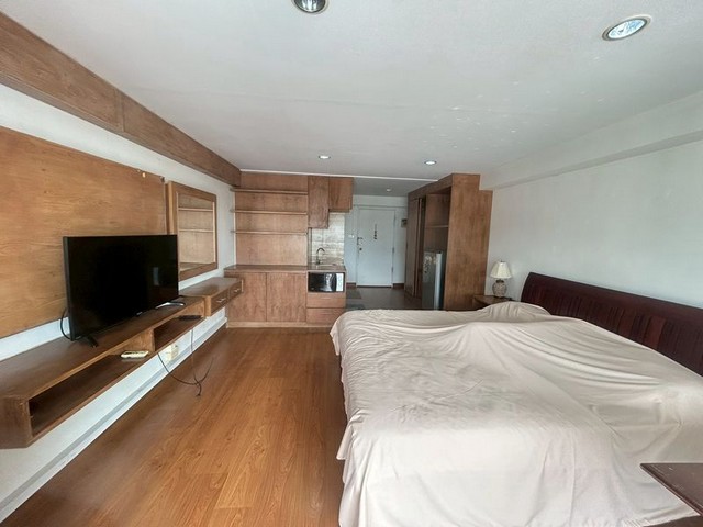 ด่วนราคาถูก! คอนโดพร้อมอยู่ ศรีราชาเพลส ใกล้สุขุมวิท ใจกลางเมือง