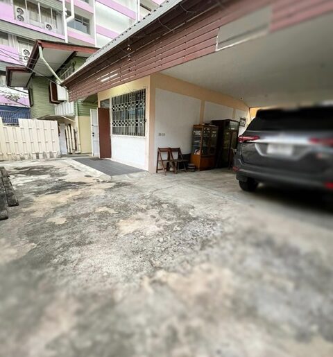 MRTอิสรภาพ จอดรถ 2คัน 8BiGC บิ๊กซีอิสรภาพ! วงเวียนใหญ่ 25ตรว.