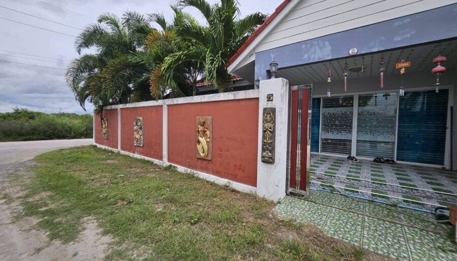 ขายบ้านพร้อมที่ดิน เนื้อที่ 199 ตร.ว. อ.บ้านฉาง จ.ระยอง