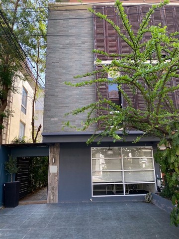 ให้เช่า Home Office 3ชั้น ย่านทาวน์อินทาวน์ ศรีวรา เลียบทางด่วนเอ