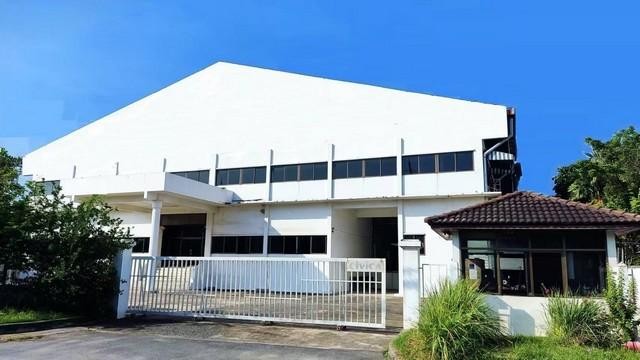 ขายโรงงาน เนื้อที่เกือบ 3ไร่ พื้นที่สีม่วง ย่านนิคมอุตสาหกรรมลาดก