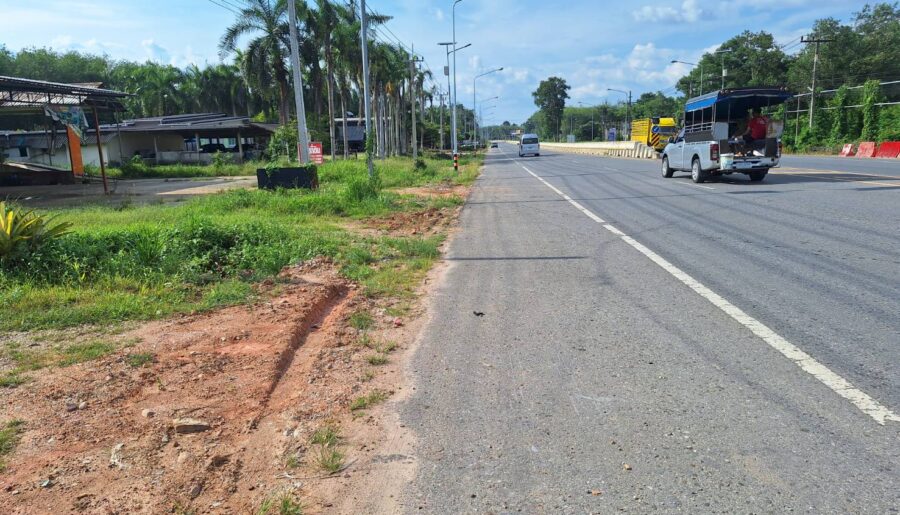 โอกาสทองของนักลงทุน! ที่ดินติดถนนใหญ่ ใจกลางเศรษฐกิจชายแดนใต้