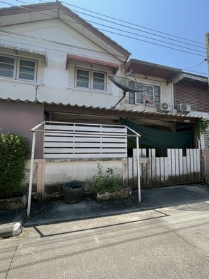 ทาวน์โฮม หมู่บ้านกิตติชัยวิลล่า 10 หนองจอก ถนนมิตรไมตรี